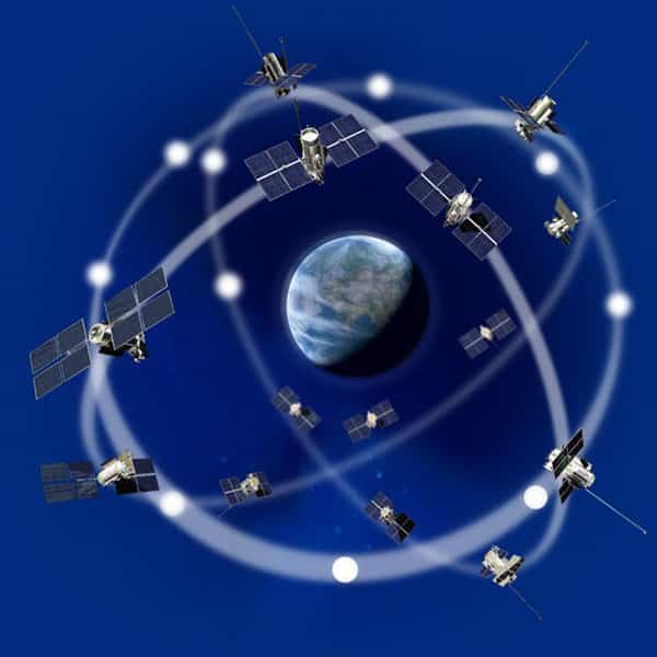 Phát và thu tín hiệu từ vệ tinh giúp xác định vị trí chính xác trên mặt đất