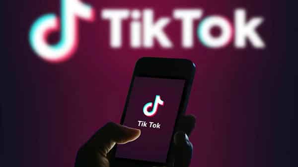 Tính năng định vị trên Tiktok giúp liên kết những người ở các vị trí gần nhau