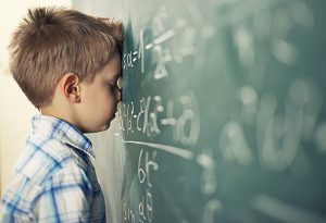 Trẻ sợ học toán một phần là do bố mẹ dạy con học chưa đúng cách