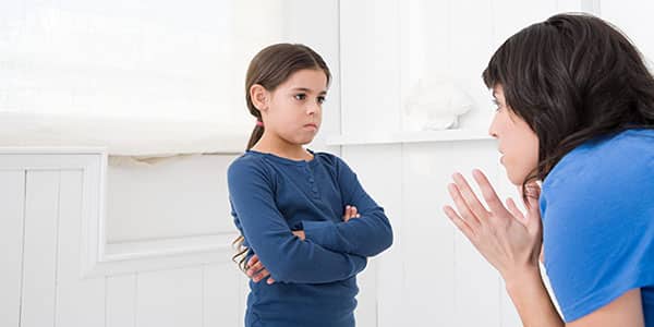 Bố mẹ cần dạy trẻ cách nhận lỗi và nói lời cảm ơn từ nhỏ