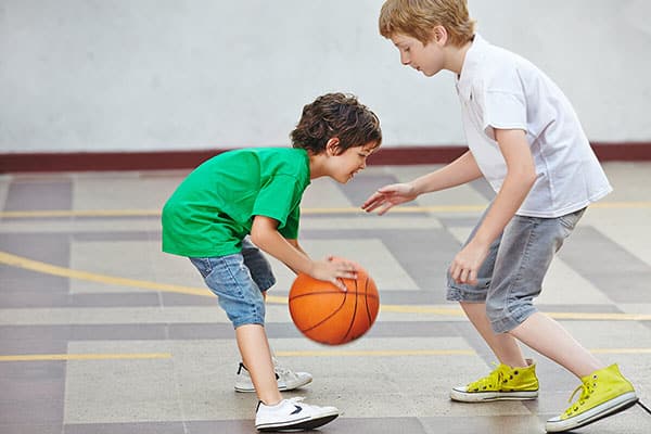 Bóng rổ được đánh giá là môn thể thao giúp tăng trưởng chiều cao rất hiệu quả