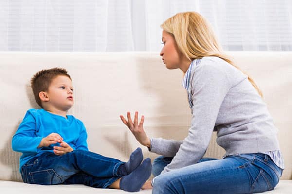 Khi nào cần dạy trẻ nhận biết bạn tốt bạn xấu?